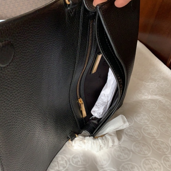 Tory Burch Britten Clutch Black - Picture 8 of 14